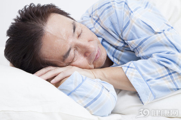 Người phụ nữ 36 tuổi bị nhồi m&aacute;u n&atilde;o, nửa th&aacute;ng sau th&igrave; qua đời, b&aacute;c sĩ cho biết: Ăn loại gia vị n&agrave;y h&agrave;ng ng&agrave;y, sớm muộn g&igrave; mạch m&aacute;u cũng bị tắc - Ảnh 3.