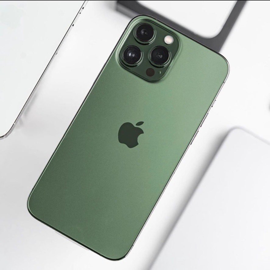 iPhone 13 Pro Max xanh Sierra Blue và Alpine Green cùng nhau đọ sắc, màu nào cũng đẹp ngất ngây! - Ảnh 3. iPhone 13 Pro Max xanh Sierra Blue và Alpine Green cùng nhau đọ sắc, màu nào cũng đẹp ngất ngây! - Ảnh 3.