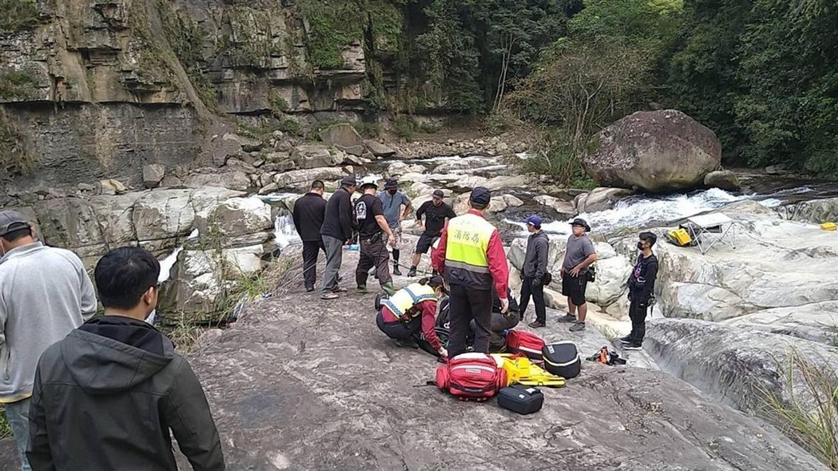 2 người đột ngột chết trên phim trường, tình cũ Cúc Tịnh Y phẫn nộ đòi bỏ vai trong đêm, tiết lộ sự thật kinh hoàng về showbiz - Ảnh 3.