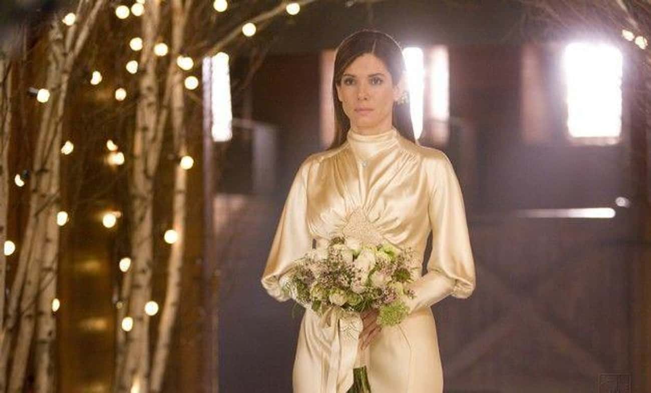 9 disaster wedding dresses on screen: Sex And The City fashion icon has a country time like this too!  - Photo 6.