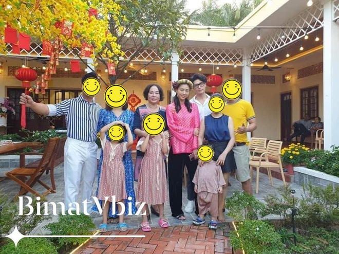 How Huy Tran's precious groom with Ngo Thanh Van's family, 1 action in 2 seasons Tet says it all!  - Photo 5.