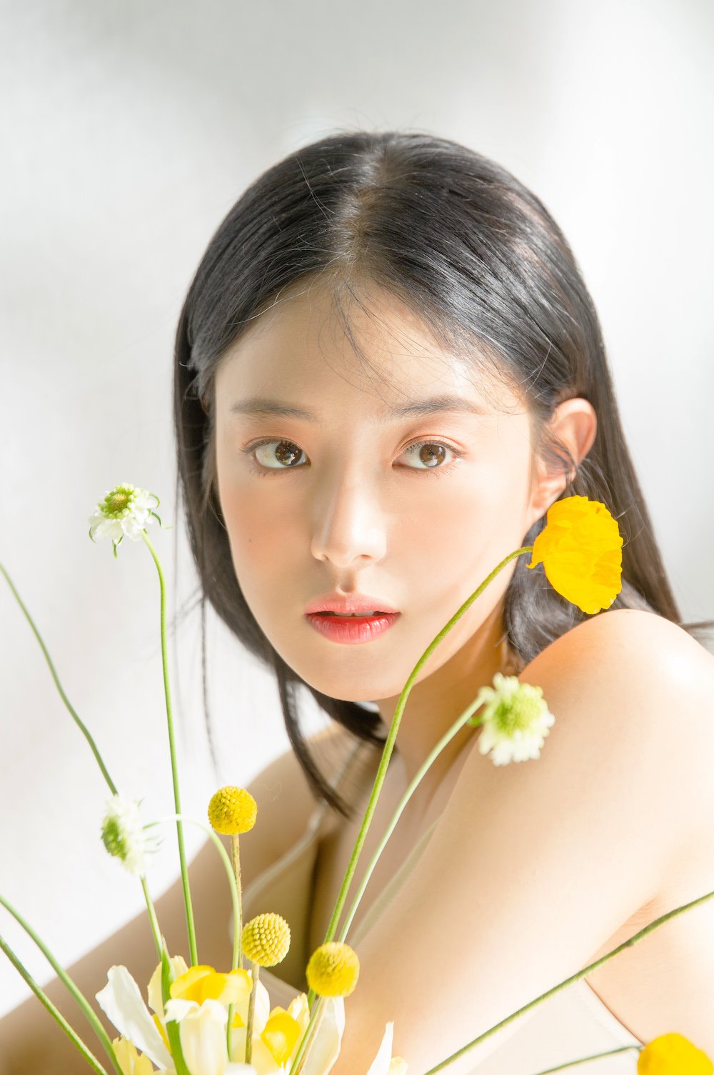 3 sao Hàn bất đắc dĩ làm diễn viên: Jung Hae In thành sao nhờ đi mua kem, sao nhí xinh đẹp đóng phim vì sợ bị bắt cóc - Ảnh 4. 3 sao Hàn bất đắc dĩ làm diễn viên: Jung Hae In thành sao nhờ đi mua kem, sao nhí xinh đẹp đóng phim vì sợ bị bắt cóc - Ảnh 4.