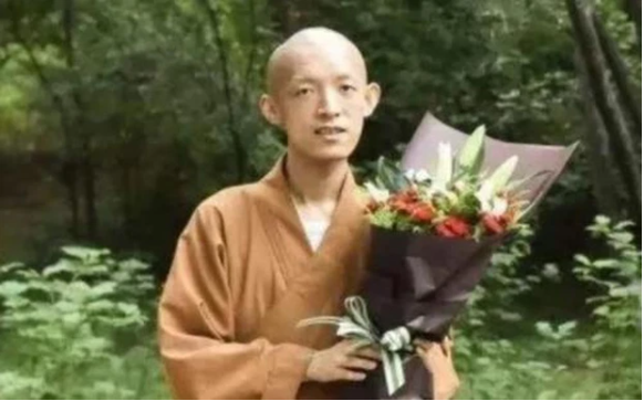 Being the genius the whole country was waiting for, the male student suddenly became a monk, his mother was so shocked that he was hospitalized: 9 years later, he clearly explained the reason why everyone choked - Photo 3.