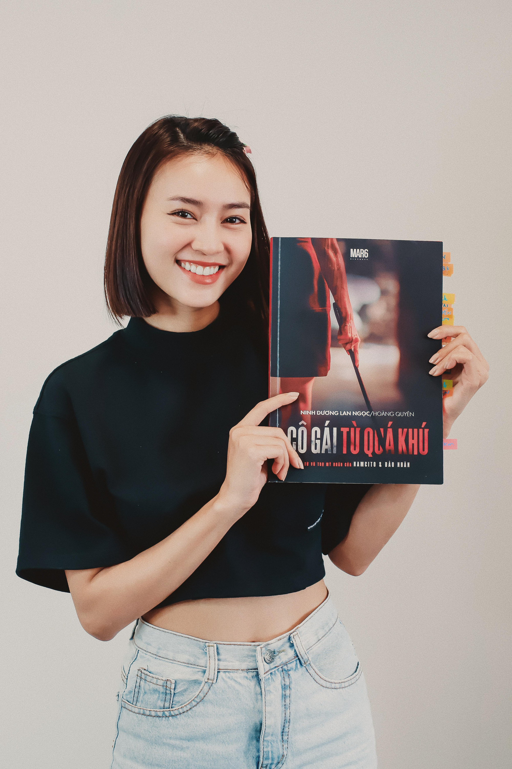Ninh Dương Lan Ngọc bất ngờ xuống tóc, lộ mặt ú nu, đọ visual với Kaity Nguyễn ở hậu trường phim mới - Ảnh 2.