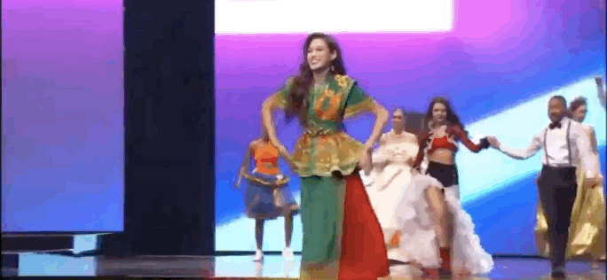 Đỗ Hà và loạt khoảnh khắc sáng bừng trong Chung kết Miss World, gây chú ý nhất lúc đứng cạnh Top 3! - Ảnh 4.