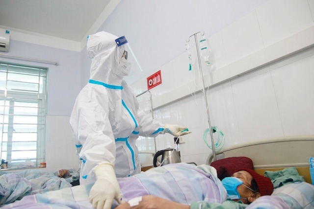 Sau 24h, số ca mắc Covid-19 mới ở Hà Nội tiếp tục giảm, quận Hoàng Mai dẫn đầu - Ảnh 1.