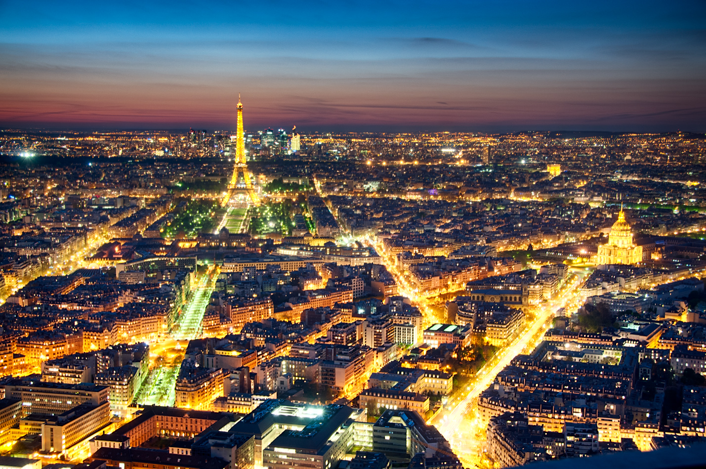 Why is Paris called the City of Light?  - Photo 1.