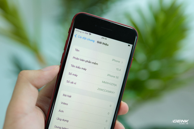 Trên tay iPhone SE 2022 tại Việt Nam: Chiếc iPhone nhàm chán nhất của Apple - Ảnh 10.