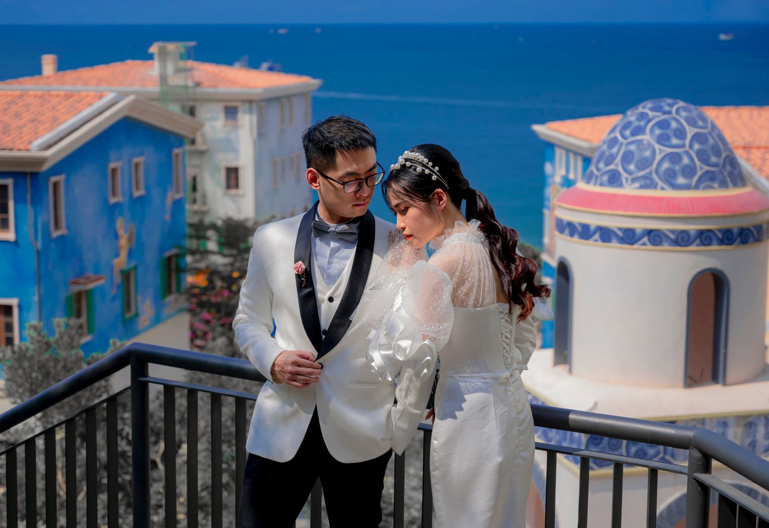 Sau lễ ăn hỏi online, nam streamer của Refund Gaming chính thức lên xe hoa, dân mạng trầm trồ vì bộ ảnh cưới đẹp mê hồn - Ảnh 1. Sau lễ ăn hỏi online, nam streamer của Refund Gaming chính thức lên xe hoa, dân mạng trầm trồ vì bộ ảnh cưới đẹp mê hồn - Ảnh 1.