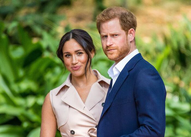 Hoàng tử Harry lo sợ Meghan rời bỏ mình và đưa ra yêu cầu gay gắt với nhân viên để níu kéo mọi thứ - Ảnh 2.