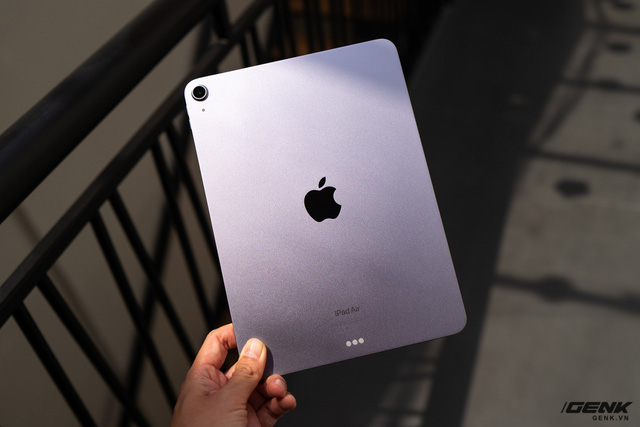 Trên tay iPad Air 5 mới về VN: Bình cũ rượu mới, chip M1 liệu có đáng mua hơn iPad Pro? - Ảnh 5.