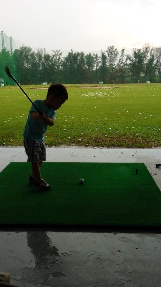 Cường Đô La trên sân golf bảnh như thế nào? - Ảnh 2.