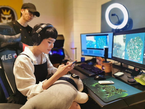 Không riêng gì Hiền Hồ, nhiều sao nữ nổi tiếng ngành giải trí cũng là dân “ghiền” game chính hiệu! - Ảnh 1.