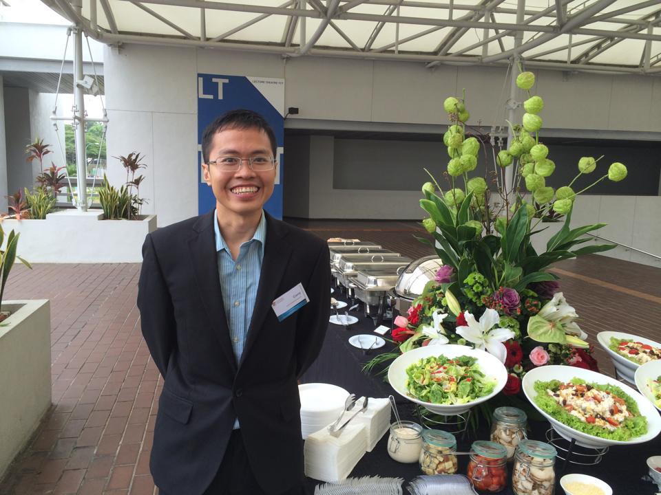 The Vietnamese guy earns 2.8 billion/year, the salary is in the top 10% of the highest in Singapore: Hospitalized for working 16 hours a day, has a way to spend money that everyone respects - Photo 4.