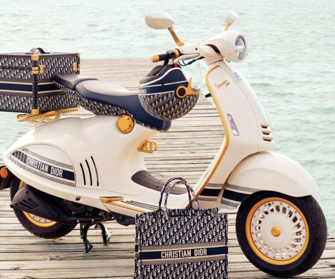 Siêu xe máy Dior hot nhất thế kỷ: Đội giá lên gần 2 tỷ trong nháy mắt, hàng hiếm tới nỗi giới siêu giàu tranh nhau mua còn chẳng có - Ảnh 2.