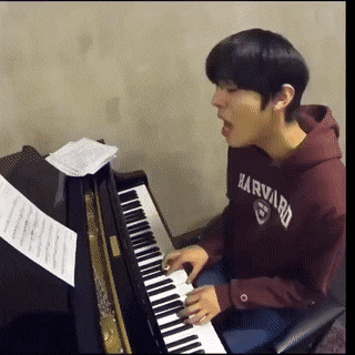 Tổng tài của A Business Proposal hát hay nhảy giỏi mà chơi đàn cũng siêu, cảnh đánh piano trong phim đúng người thật việc thật rồi! - Ảnh 3.