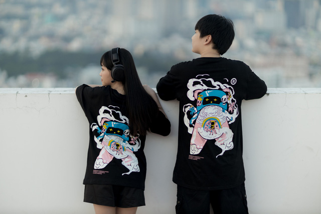 Sau hơn một thập kỷ b&ecirc;n nhau, cặp streamer nổi tiếng &ldquo;về chung một nh&agrave;, củng cố niềm tin về chuyện t&igrave;nh y&ecirc;u cổ t&iacute;ch! - Ảnh 4.