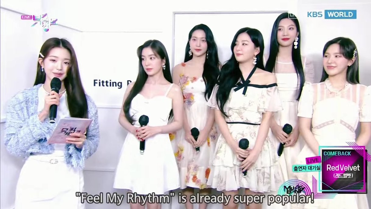 2 beauties Irene & Wonyoung share the same frame: Visual doubled but almost made an awkward move!  - Photo 3.