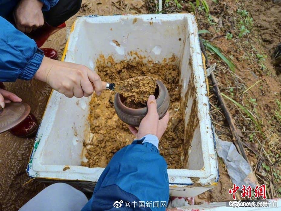 Kh&ocirc;ng c&oacute; điều kỳ diệu: Trung Quốc ch&iacute;nh thức th&ocirc;ng b&aacute;o to&agrave;n bộ 132 người tr&ecirc;n chuyến bay rơi xuống n&uacute;i đ&atilde; thiệt mạng - Ảnh 3.