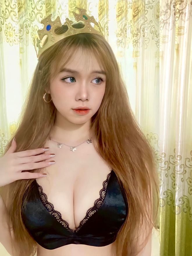 Xuất hiện nữ game thủ được cho l&agrave; &ldquo;cục z&agrave;ng&rdquo; mới của Zeros, nhan sắc g&acirc;y ch&uacute; &yacute; với v&ograve;ng 1 si&ecirc;u &ldquo;khủng - Ảnh 7.