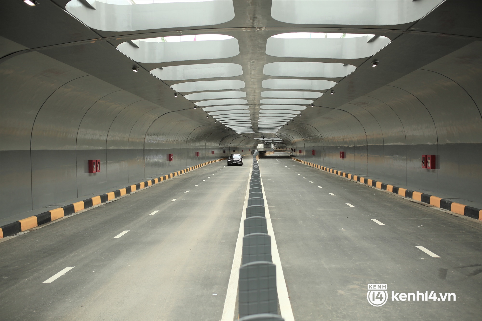 Da Nang inaugurated a 3-storey intersection with more than 720 billion VND with a very unique open-air tunnel - Photo 3.