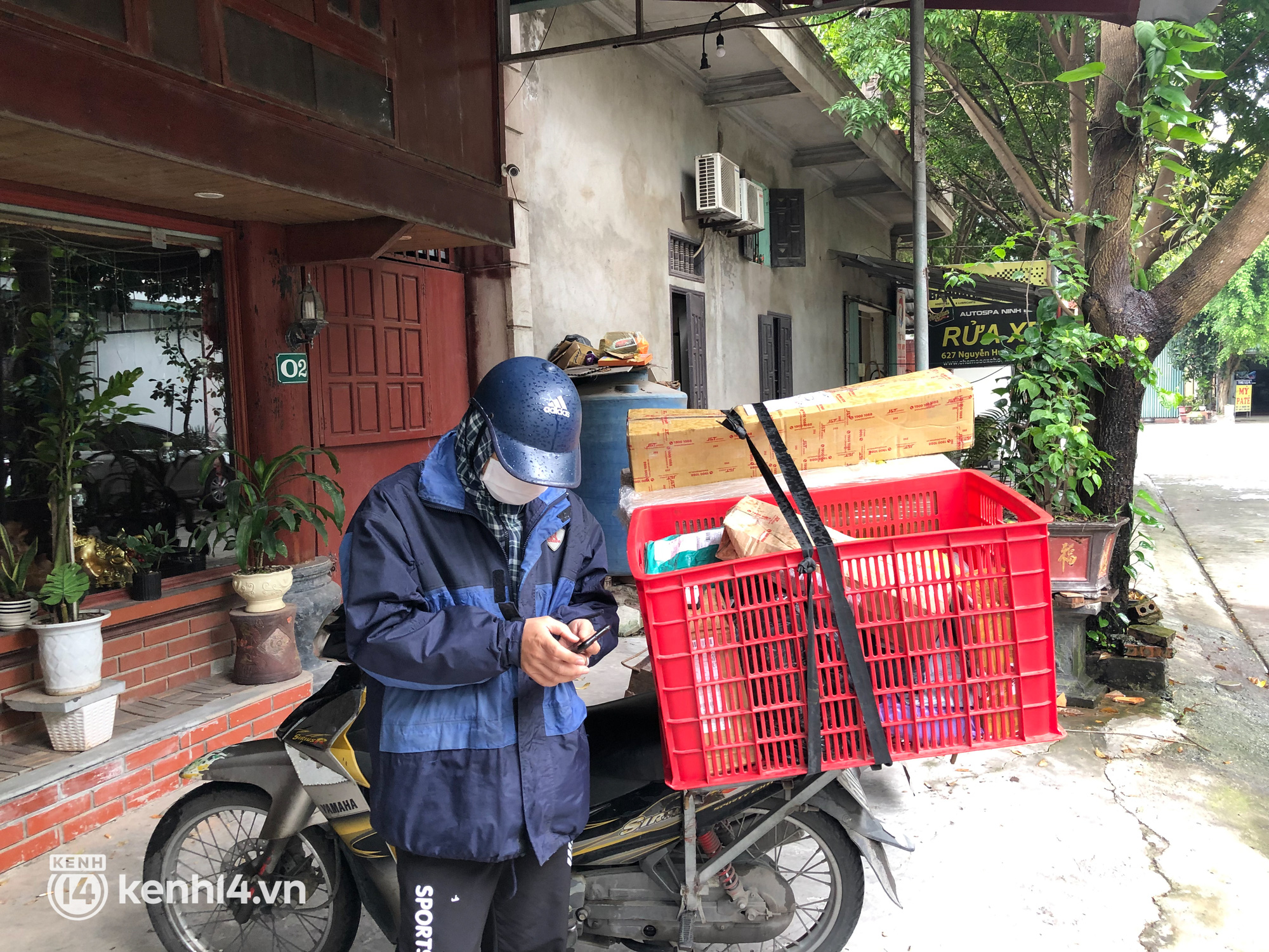 The murder of the mistress and the dismemberment in Ninh Binh: Suddenly, a 5-liter package of sulfuric acid was sent to the house where the murder took place - Photo 1.