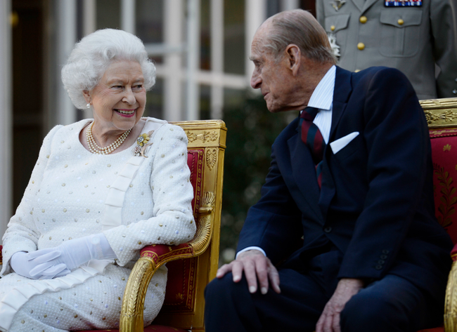 Lễ tưởng niệm Hoàng tế Philip: Nữ hoàng Anh đưa ra quyết định quan trọng, hé lộ một số chi tiết đáng chú ý - Ảnh 1.
