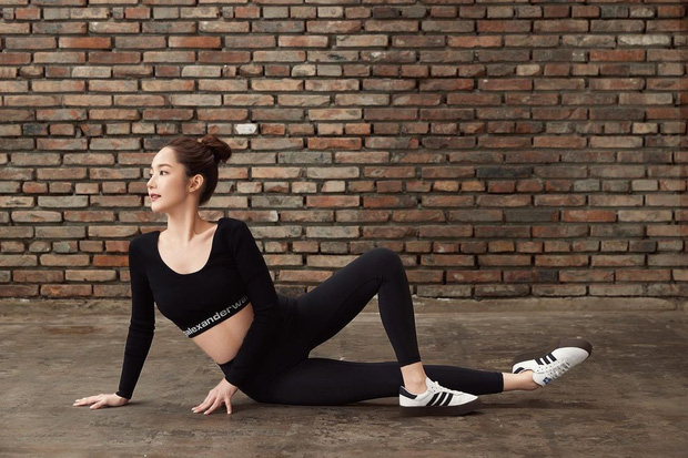 5 th&oacute;i quen xấu m&agrave; hội ngực l&eacute;p n&ecirc;n thay đổi nếu muốn v&ograve;ng 1 tăng size r&otilde; rệt - Ảnh 4.