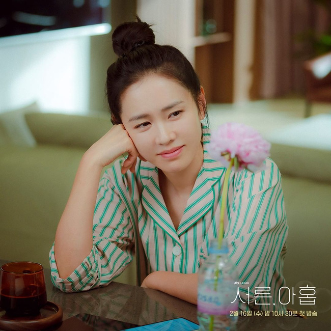 Trước thềm đám cưới thế kỷ, chị đẹp Son Ye Jin bật mí chiêu make up hack tuổi cực khéo cho nàng 35+ - Ảnh 4.
