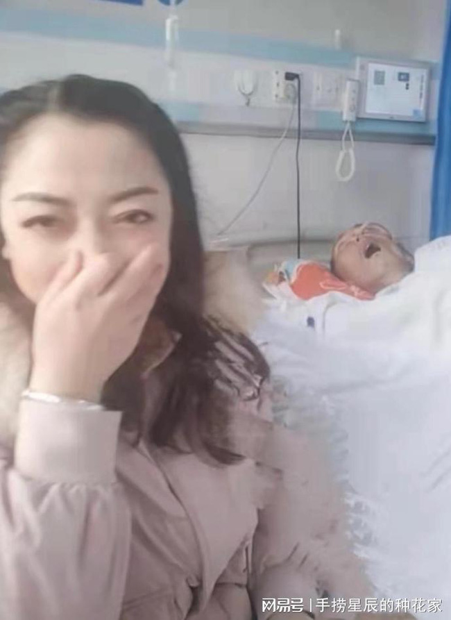 Người phụ nữ bị chỉ trích thậm tệ vì livestream cười đùa lố lăng khi chồng bệnh nằm liệt giường, sự thật phía sau khiến dân mạng quay xe - Ảnh 2.