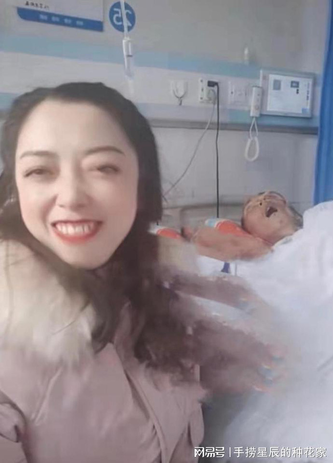Người phụ nữ bị chỉ trích thậm tệ vì livestream cười đùa lố lăng khi chồng bệnh nằm liệt giường, sự thật phía sau khiến dân mạng quay xe - Ảnh 3.