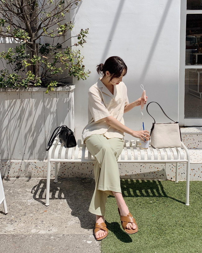 Đi sandal nên mặc gì? Áp dụng 13 công thức sau, bạn sẽ sành điệu hết phần người khác - Ảnh 3.