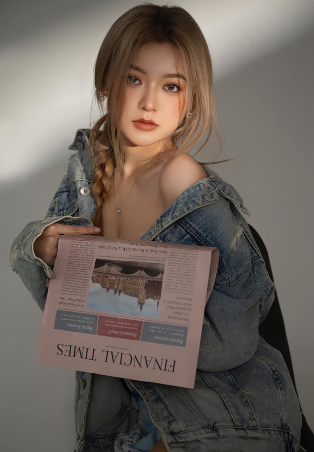 Từng khiến một cặp t&igrave;nh nh&acirc;n tranh c&atilde;i v&igrave; qu&aacute; sexy, n&agrave;ng streamer chơi lớn, &ldquo;thả r&ocirc;ng&rdquo; lu&ocirc;n trong bộ ảnh mới - Ảnh 7.