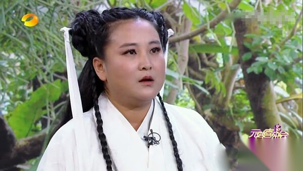 Tiểu Long Nữ x&ocirc;i thịt g&acirc;y sốc nhất trần đời: Nhan sắc h&uacute; hồn hơn cả C&ocirc; C&ocirc; đ&ugrave;i g&agrave;, đến Dương Qu&aacute; cũng 3 lần n&eacute; xa - Ảnh 4.
