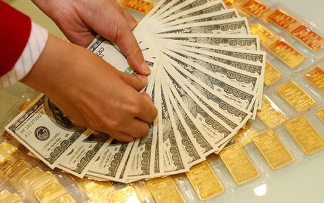 Giá vàng trong nước xô đổ mọi kỷ lục, lên mức 74 triệu đồng/lượng - Ảnh 1.