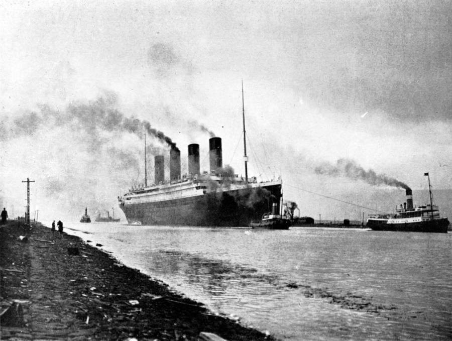 The last rare photos of the Titanic sinking disaster that haunts humanity: After more than 100 years, the tragedy is still clearly visible - Photo 2.