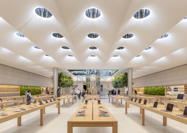 Bí ẩn đằng sau thành công của Apple Store: Doanh số trên mỗi m2 bằng hẳn 1 chiếc Mẹc, moi tiền khách hàng bằng trải nghiệm có 1-0-2 - Ảnh 7.