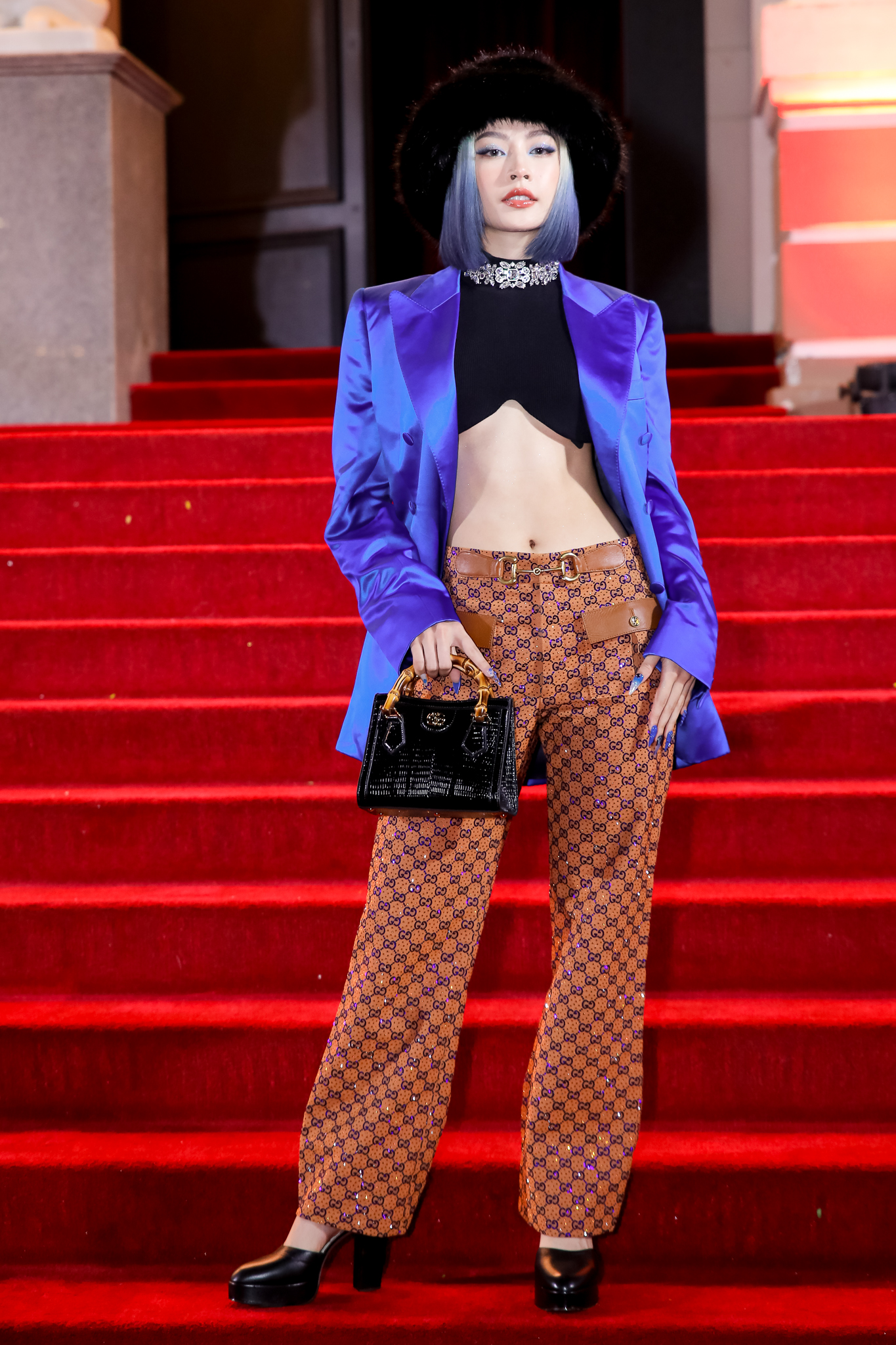 Chi Pu v&agrave; Quỳnh Anh Shyn lần đầu đụng độ thảm đỏ sự kiện hậu drama y&ecirc;u chung bồ thiếu gia, th&aacute;i độ ra sao? - Ảnh 3.