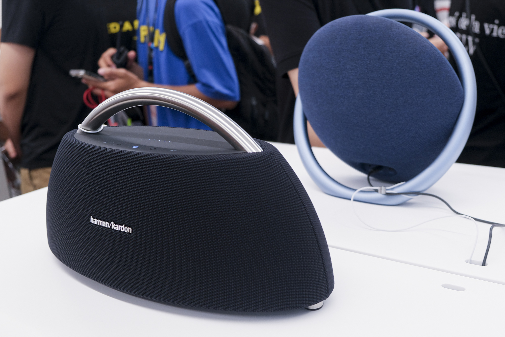 Dạo một vòng cửa hàng chuẩn Apple Premium Reseller diện tích lớn nhất Việt Nam, mê mẩn và “tốn tiền”! - Ảnh 12. Dạo một vòng cửa hàng chuẩn Apple Premium Reseller diện tích lớn nhất Việt Nam, mê mẩn và “tốn tiền”! - Ảnh 12.