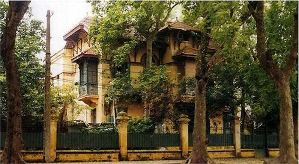 Hanoi forbids arbitrarily demolishing villas built before 1954 - Photo 1.
