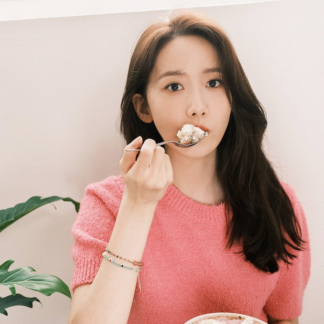 Yoona giảm mỡ bụng bằng 1 chiếc thìa: Cách nữ thần nhan sắc ăn uống quyết định vòng eo con kiến - Ảnh 3.