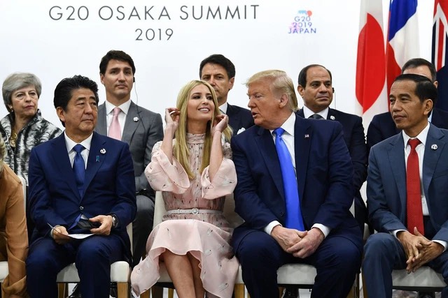 Nữ thần Nhà Trắng Ivanka Trump: Đệ nhất tiểu thư biết 3 thứ tiếng, tốt nghiệp ĐH hạng ưu và list thành tích nghe thôi đã choáng - Ảnh 3.