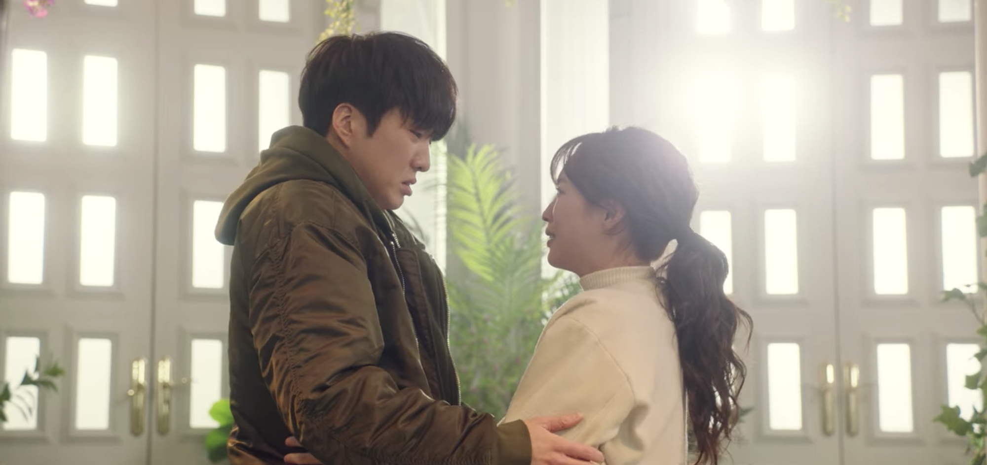 Tomorrow episode 5 is suddenly sweet and toothy: It turns out that Kim Hee Sun and this male god used to love passionately, but it's wrong to look at it anyway?  - Photo 5.