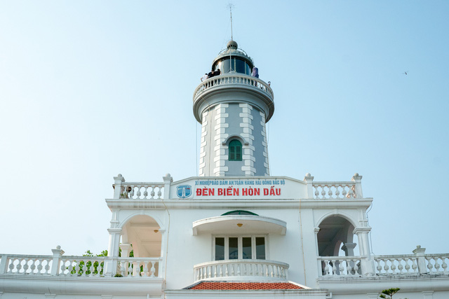 Khám phá đảo bé hạt tiêu có hải đăng cổ nhất Việt Nam, 124 năm vững vàng trước sóng gió - Ảnh 4.