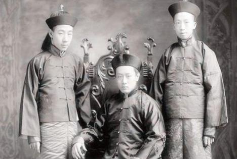 A series of rare photos of the Qing Dynasty: Close-up of Emperor Quang Tu's love image, the last one is really rare and hard to find - Photo 3.