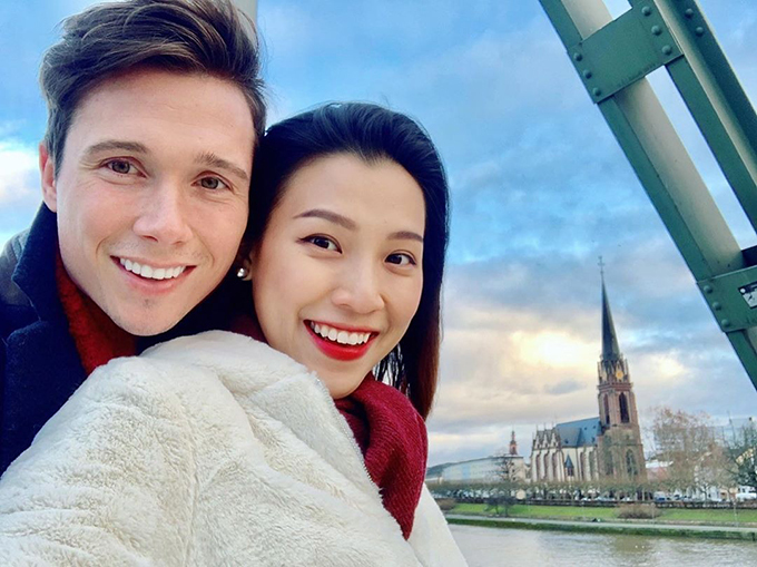 Từ Singapore, chị em thân thiết nói gì về chuyện Hoàng Oanh ly hôn chồng Tây? - Ảnh 6. Từ Singapore, chị em thân thiết nói gì về chuyện Hoàng Oanh ly hôn chồng Tây? - Ảnh 6.