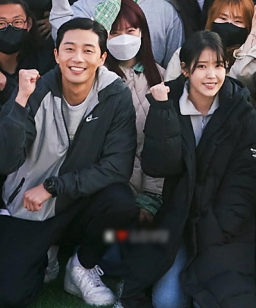 IU - Park Seo Joon appeared behind the scenes for the first time: I've never seen such a beautiful couple, the visuals are so excellent without makeup!  - Photo 3.