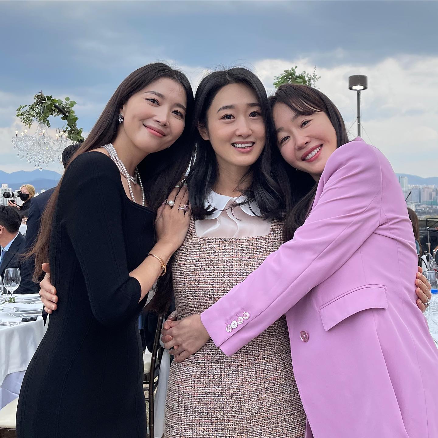 The sister association released photos after the super wedding Son Ye Jin: The beauty of Meteor Garden showed off her beautiful visuals, competing with the beautiful Athena hacked the melancholy age - Photo 3.