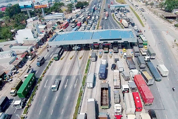 The Prime Minister directed to temporarily stop toll collection and discharge stations if traffic jams occur on the occasion of April 30 - May 1 - Photo 1.
