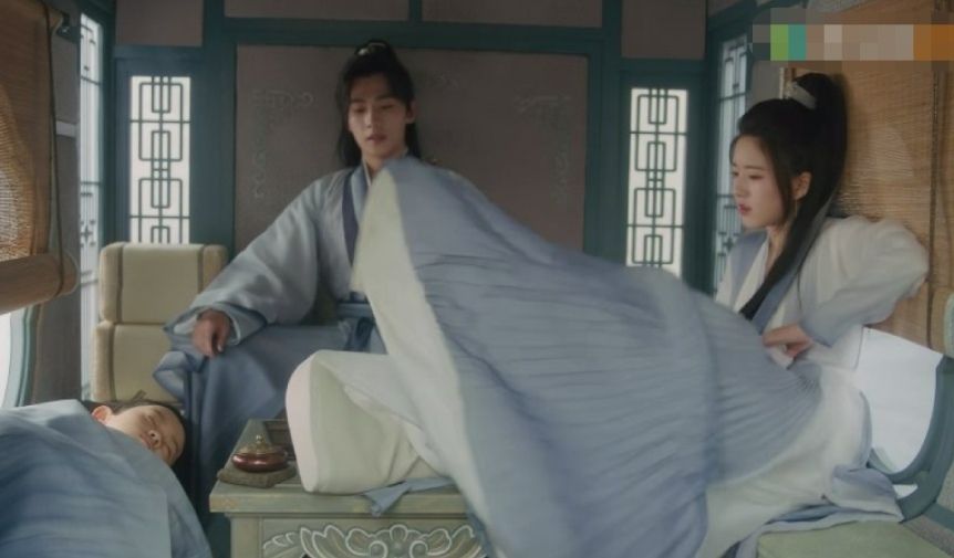 8 sao Cbiz bị b&oacute;c mẽ x&agrave;i gi&agrave;y độn: C&uacute;c Tịnh Y hack chiều cao khủng khiếp, xem tới La V&acirc;n Hi m&agrave; ngại gi&ugrave;m anh - Ảnh 13.